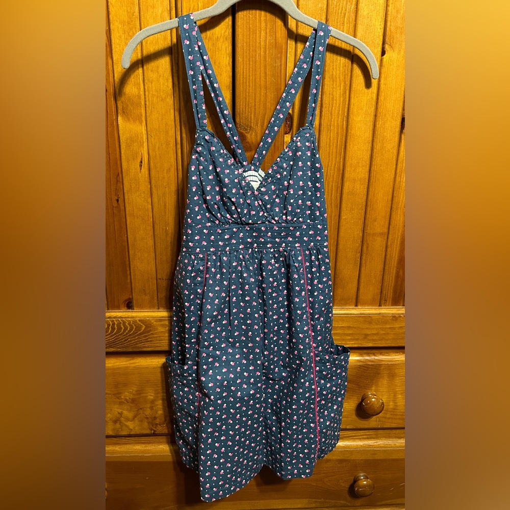 Hollister size Medium